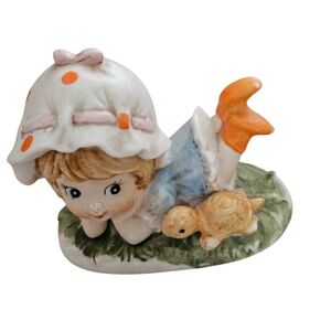 Lefton 60's  Little Porcelain Girl Figurine With Bonnet And Turtle 2x3